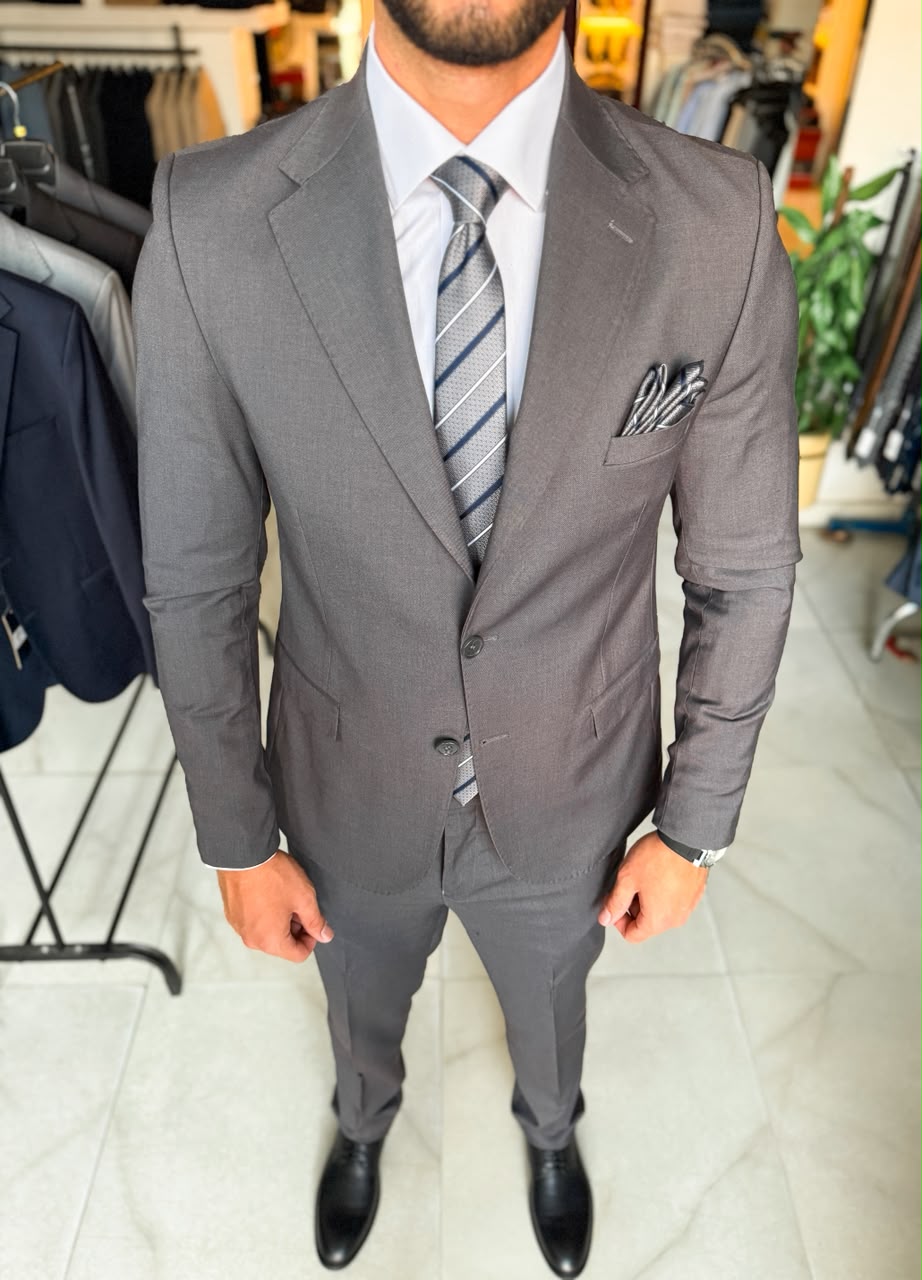 suit-dark gray