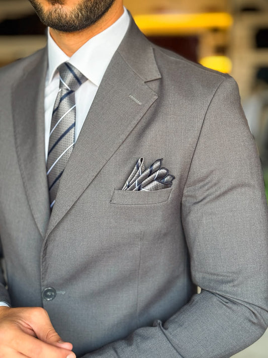 suit-dark gray