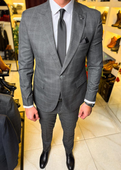 Silica Check Suit - Gray