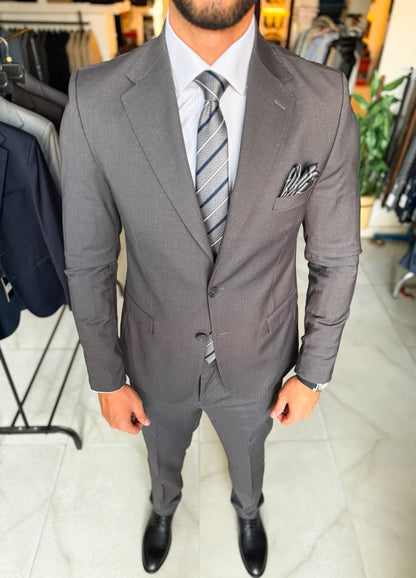 suit-dark gray